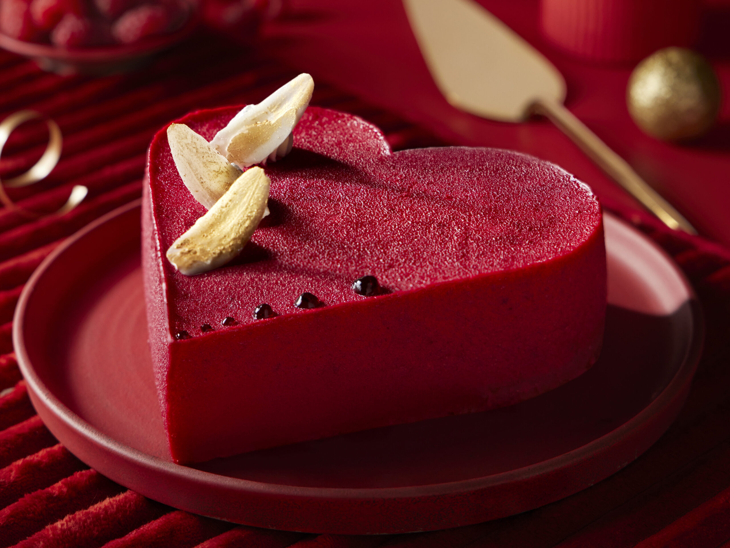 Eggless Cakes in Mumbai - Red Velvet Cake | Birdy's Bakery & Patisserie